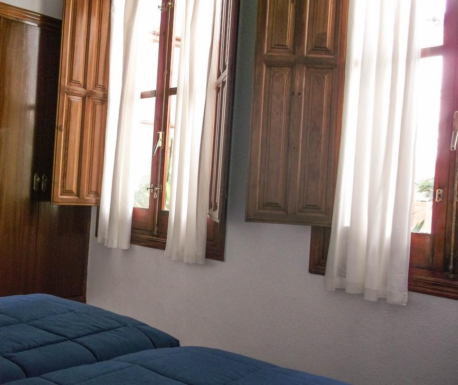 Pension Ciudad Navarro Ramos غرناطة الغرفة الصورة